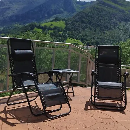 Vivienda Turistica El Pico شقة